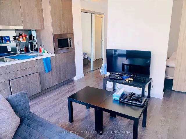 Additional image 3 of 215 Queen St Unit 810