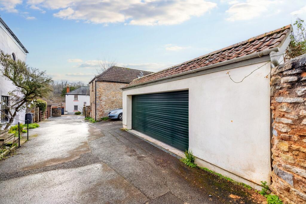 Additional image 23 of WELLS