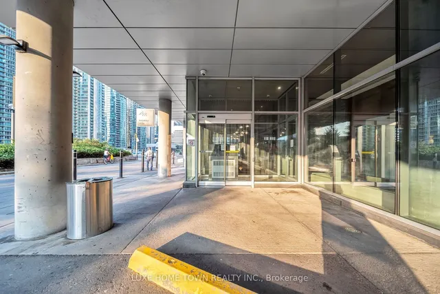 Additional image 2 of 4K Spadina Ave Unit 711
