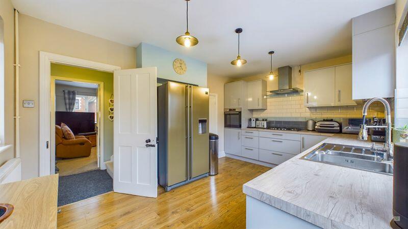 Additional image 3 of 57 Grass Royal