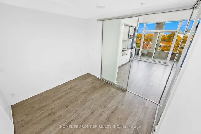 Additional image 8 of 270 Dufferin St Unit 420