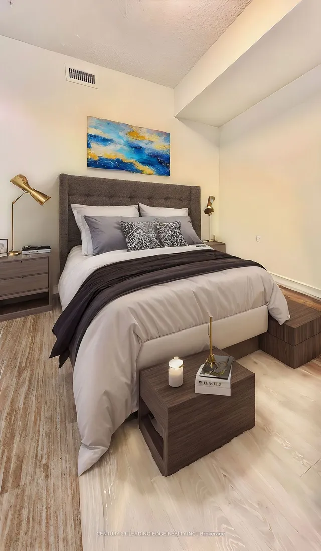 Additional image 4 of 125 Western Battery Rd Unit 2509