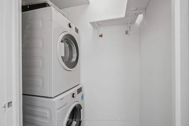 Additional image 27 of 633 Bay St Unit 807