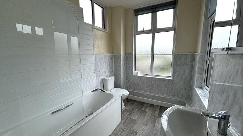 Additional image 6 of Studley Manor, 270 Frome Road