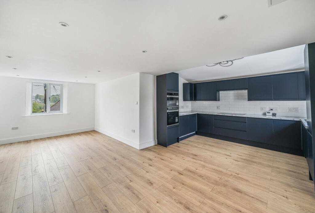 Additional image 16 of Carlingford Terrace, Radstock, Somerset, BA3