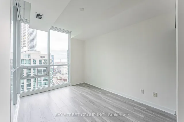 Additional image 15 of 33 Bay St Unit 2907