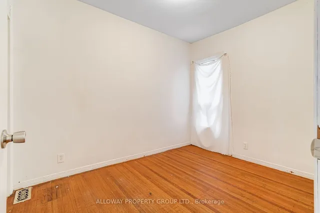 Additional image 20 of 1059 Bathurst St