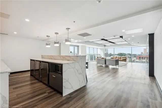 Additional image 23 of 60 Frederick St Unit 3713