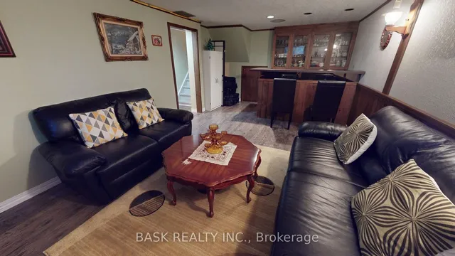 Additional image 32 of 119 Hillbrook Cres