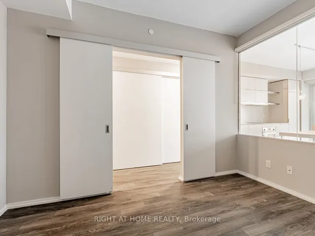 Additional image 17 of 197 Yonge St Unit 1204