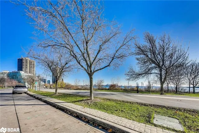 Additional image 38 of 58 Marine Parade Dr Unit 221