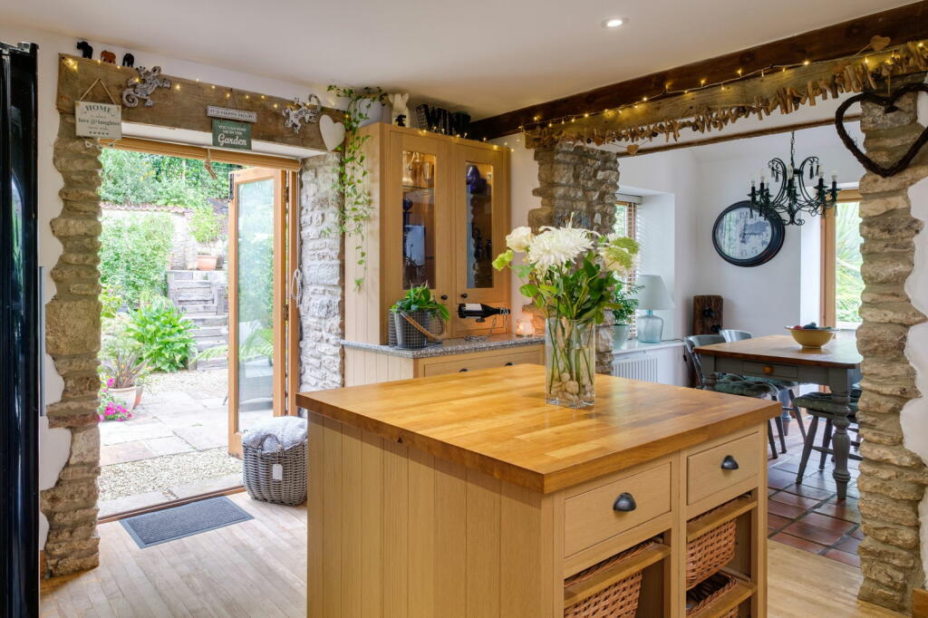 Additional image 10 of Manor Barn, High street, Chewton Mendip