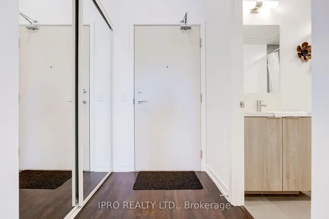 Additional image 8 of 2020 Bathurst St Unit 220