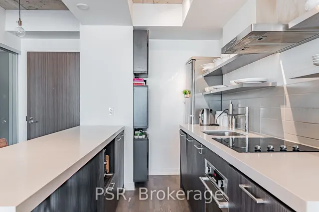 Additional image 6 of 560 King St Unit 610