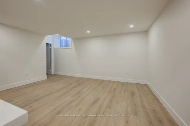 Additional image 31 of 20 Stanley Ave