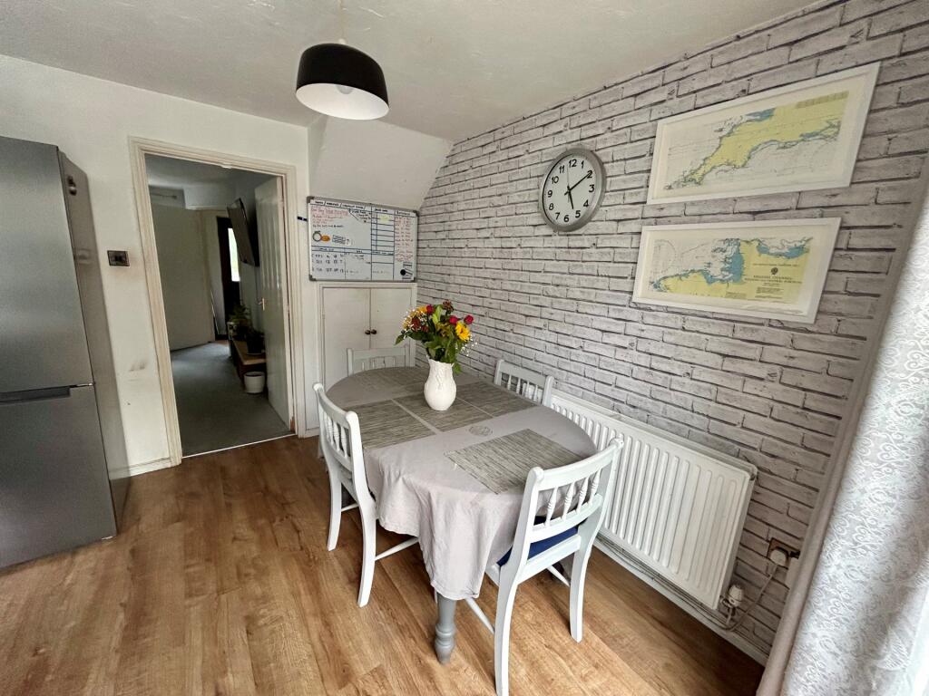 Additional image 4 of Shelley Close, Yeovil, BA21