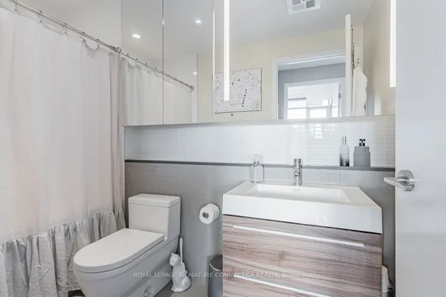 Additional image 10 of 8 Dovercourt Rd Unit 802