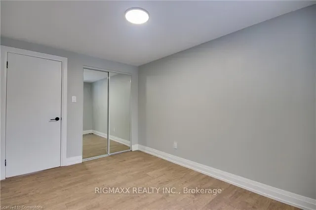 Additional image 16 of 813 Fairway Cres