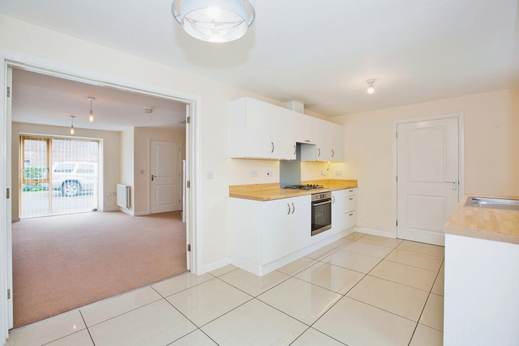 Additional image 4 of Californian Parade, Street, BA16