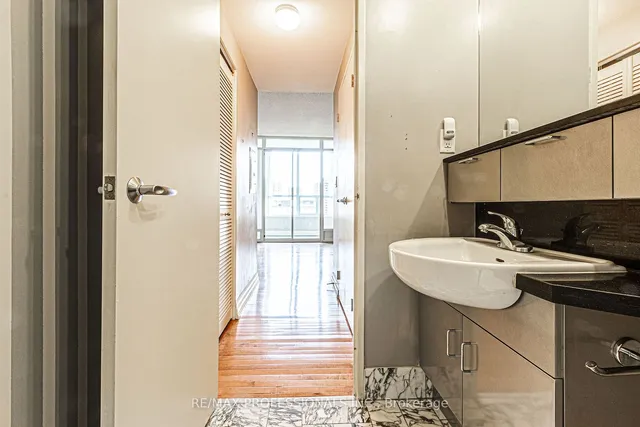 Additional image 11 of 70 Alexander St Unit 1007