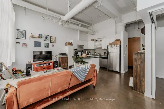 Additional image 37 of 404 King St Unit 217