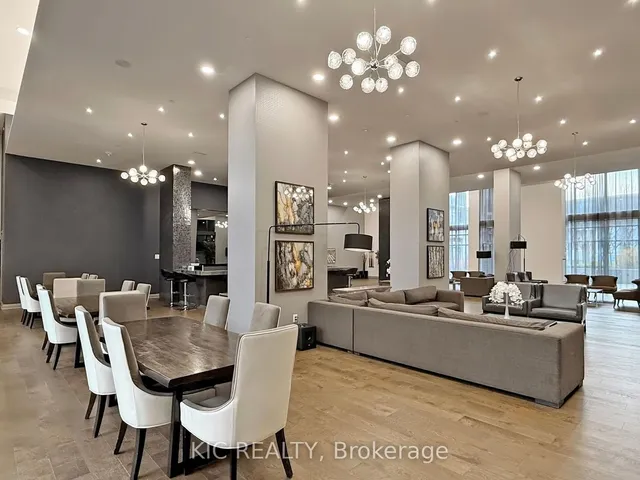 Additional image 31 of 400 Adelaide St Unit 107