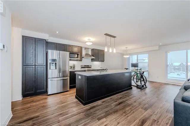 Additional image 10 of 27 Valencia Ave