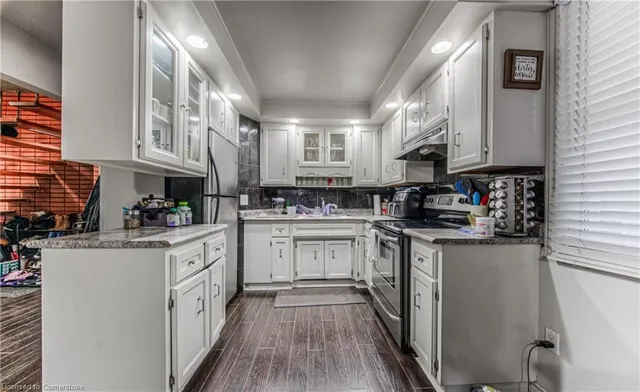 Additional image 11 of 119 Walker St