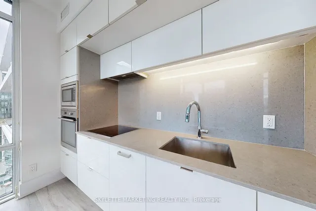 Additional image 12 of 15 Merchants' Wharf Unit 902