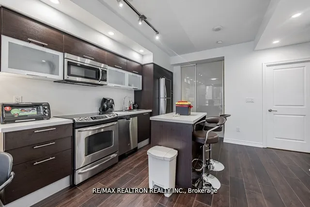 Additional image 8 of 386 Yonge St Unit 4508