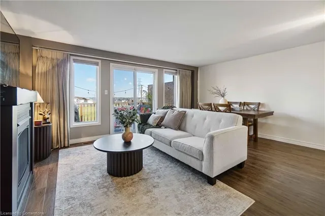 Additional image 20 of 27 Red Clover Cres