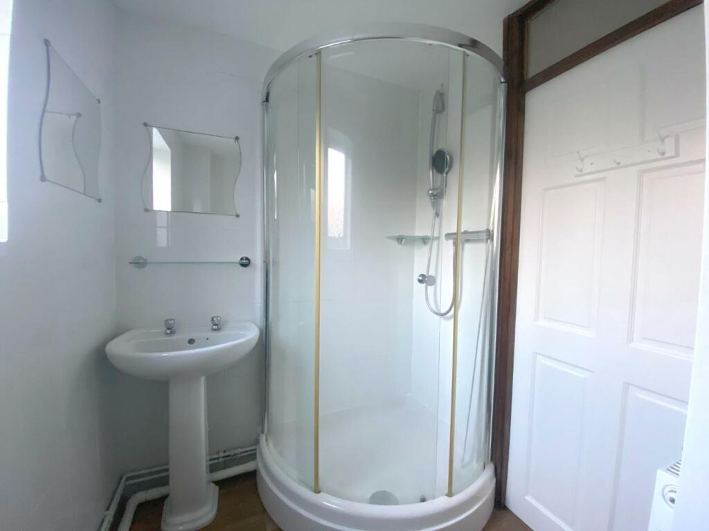 Additional image 4 of Blagrove Close, Street