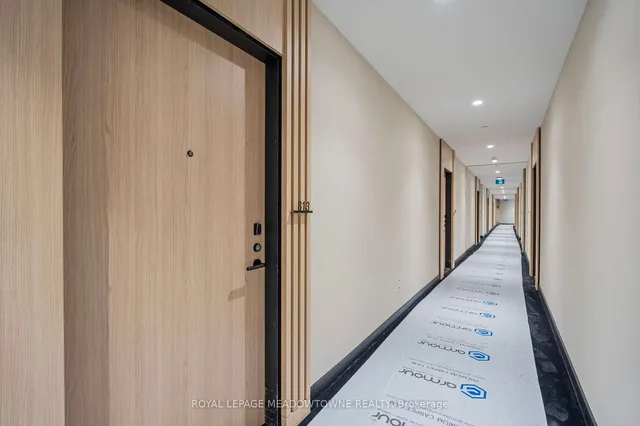 Additional image 2 of 15 Mercer St Unit 813