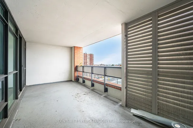 Additional image 19 of 830 Lawrence Ave Unit 501