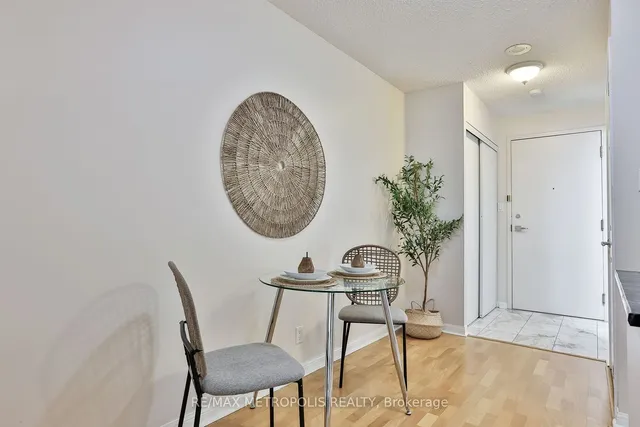 Additional image 12 of 230 Queens Quay Unit 820