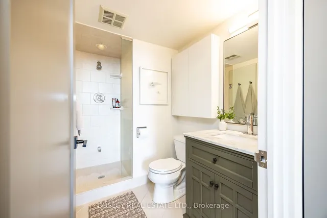 Additional image 14 of 22 Southport St Unit 737