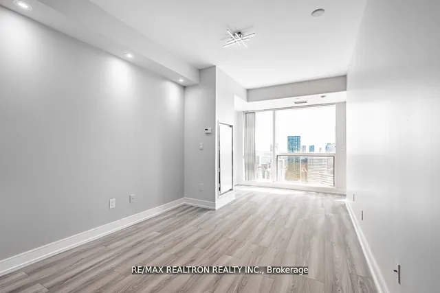 Additional image 11 of 386 Yonge St Unit 4909