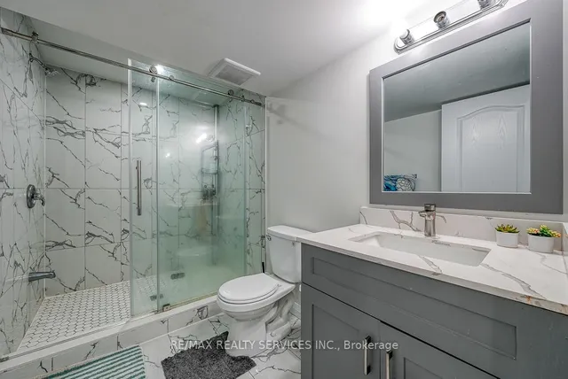 Additional image 32 of 716 Robert Ferrie Dr