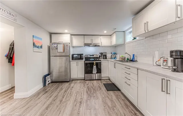 Additional image 19 of 27 Weichel St