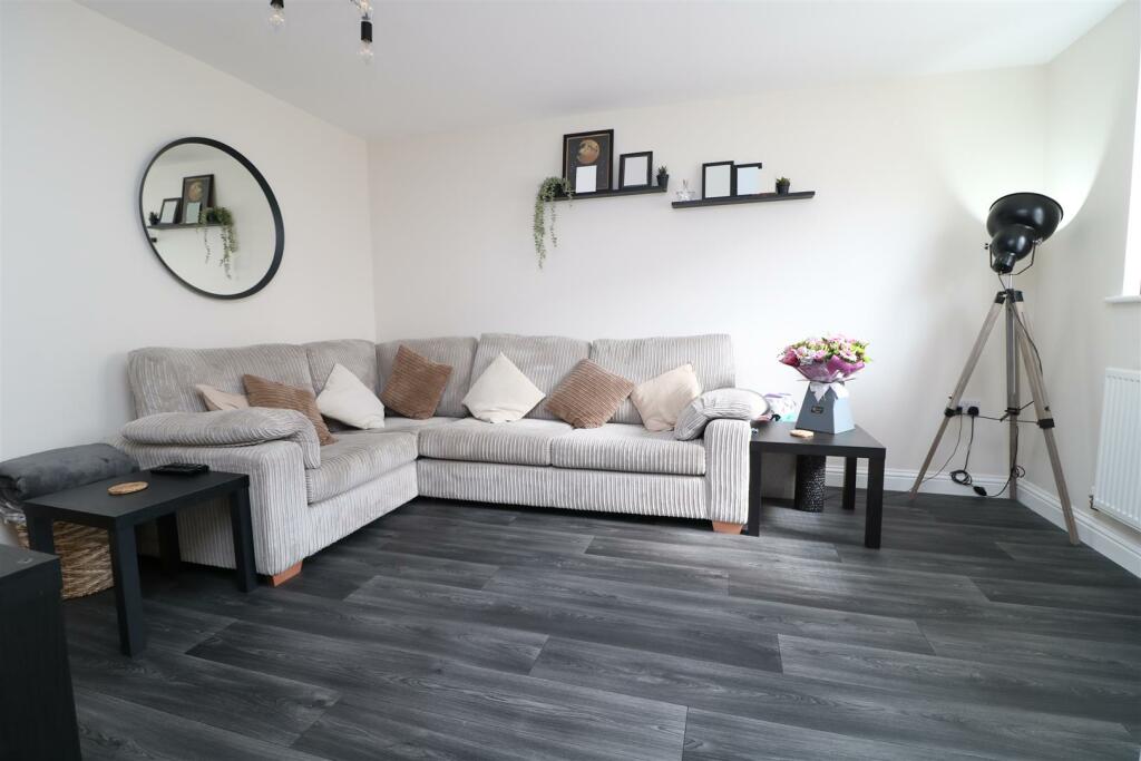 Additional image 19 of Hutton Close, Paxcroft Mead