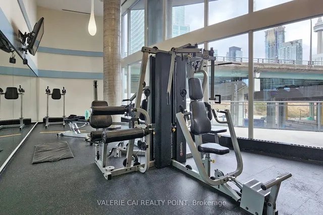 Additional image 36 of 38 Dan Leckie Way Unit 1612