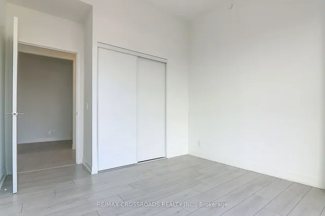 Additional image 24 of 270 Dufferin St Unit LPH3