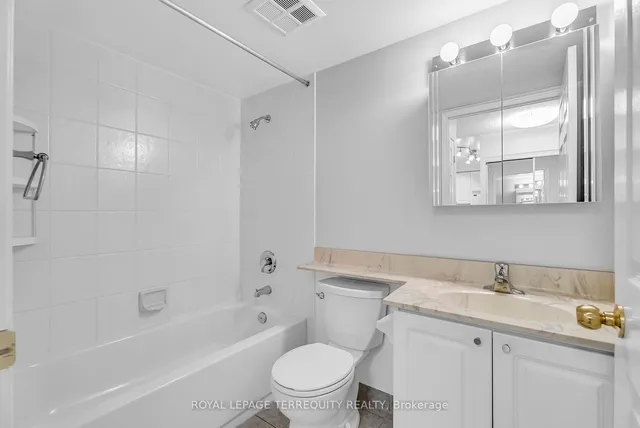 Additional image 20 of 17 Michael Power Pl Unit 505