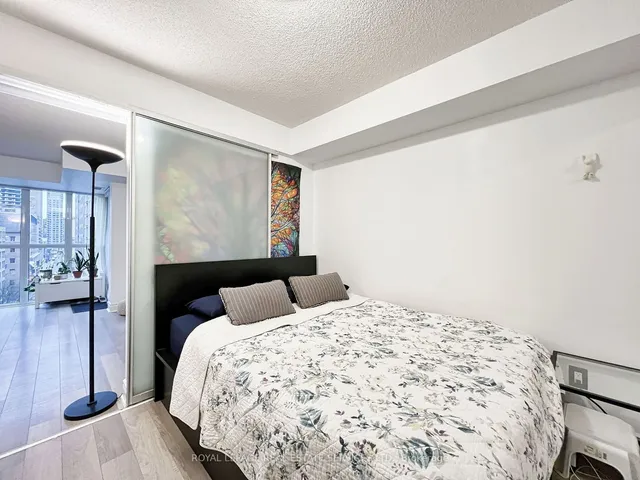 Additional image 18 of 28 Ted Rogers Way Unit 808