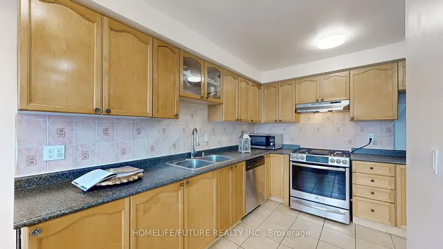 Additional image 12 of 16 Reindeer Dr