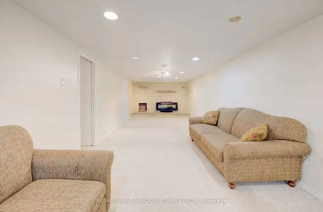 Additional image 20 of 336 Vanier Dr