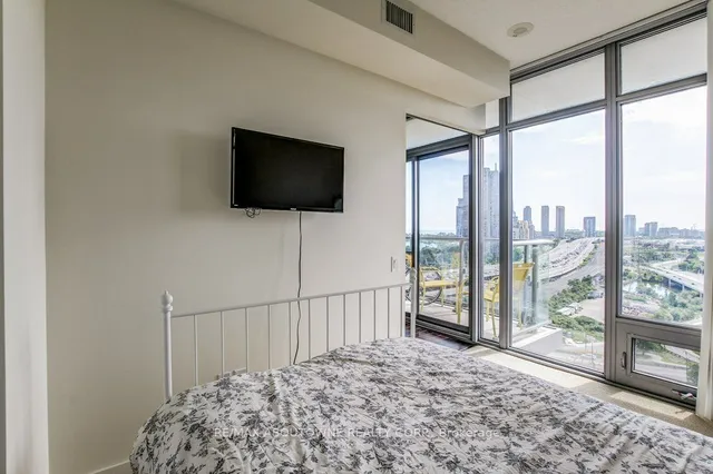 Additional image 9 of 105 The Queens Way Unit 1508