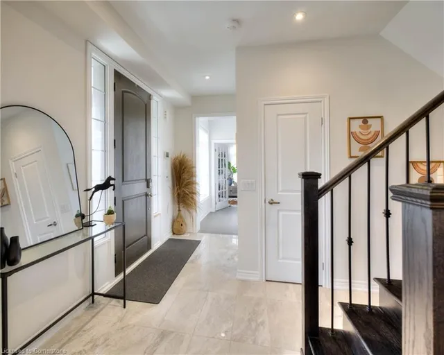 Additional image 5 of 2 Stonehill Ave