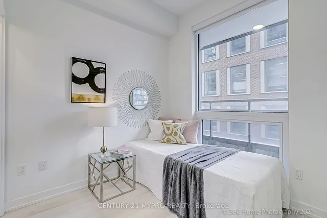 Additional image 6 of 39 Roehampton Ave Unit 505