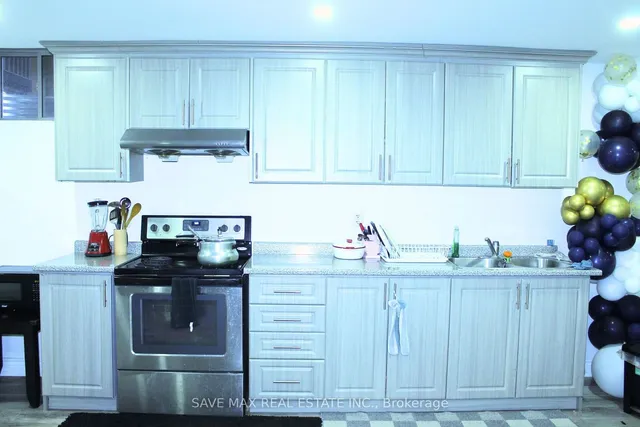 Additional image 24 of 27 Elmbank Tr